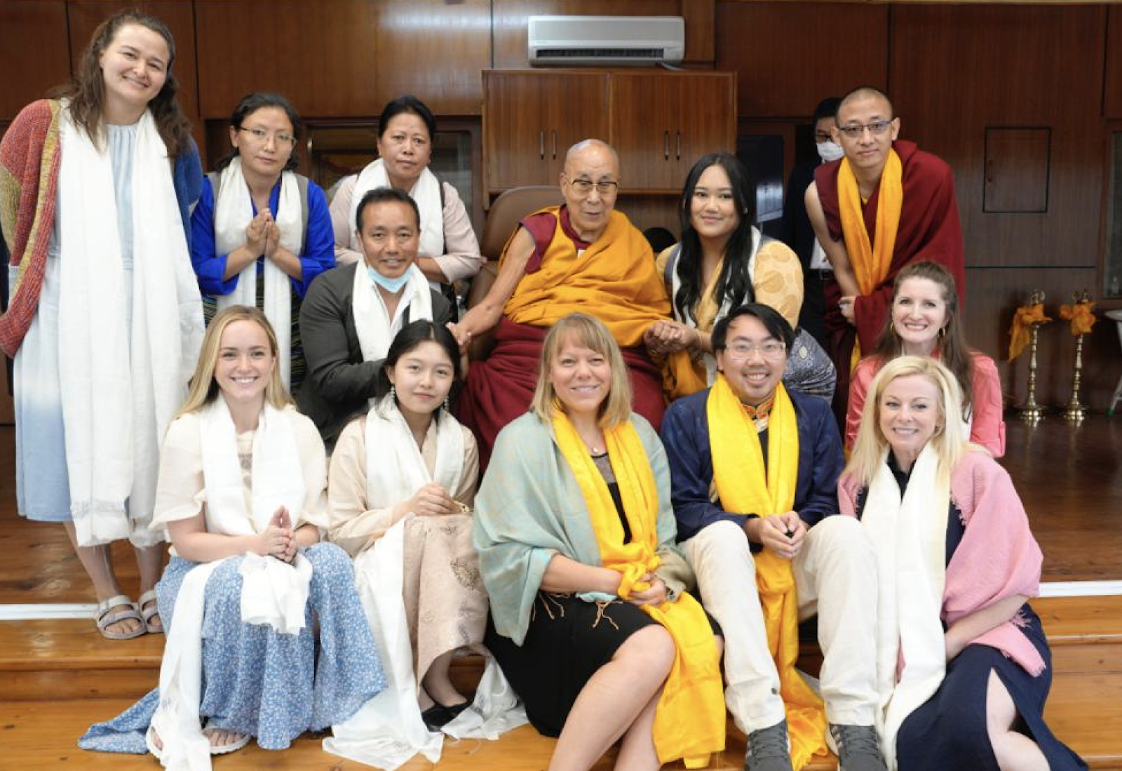 Group photo of Tenzin and Doctors from clinic